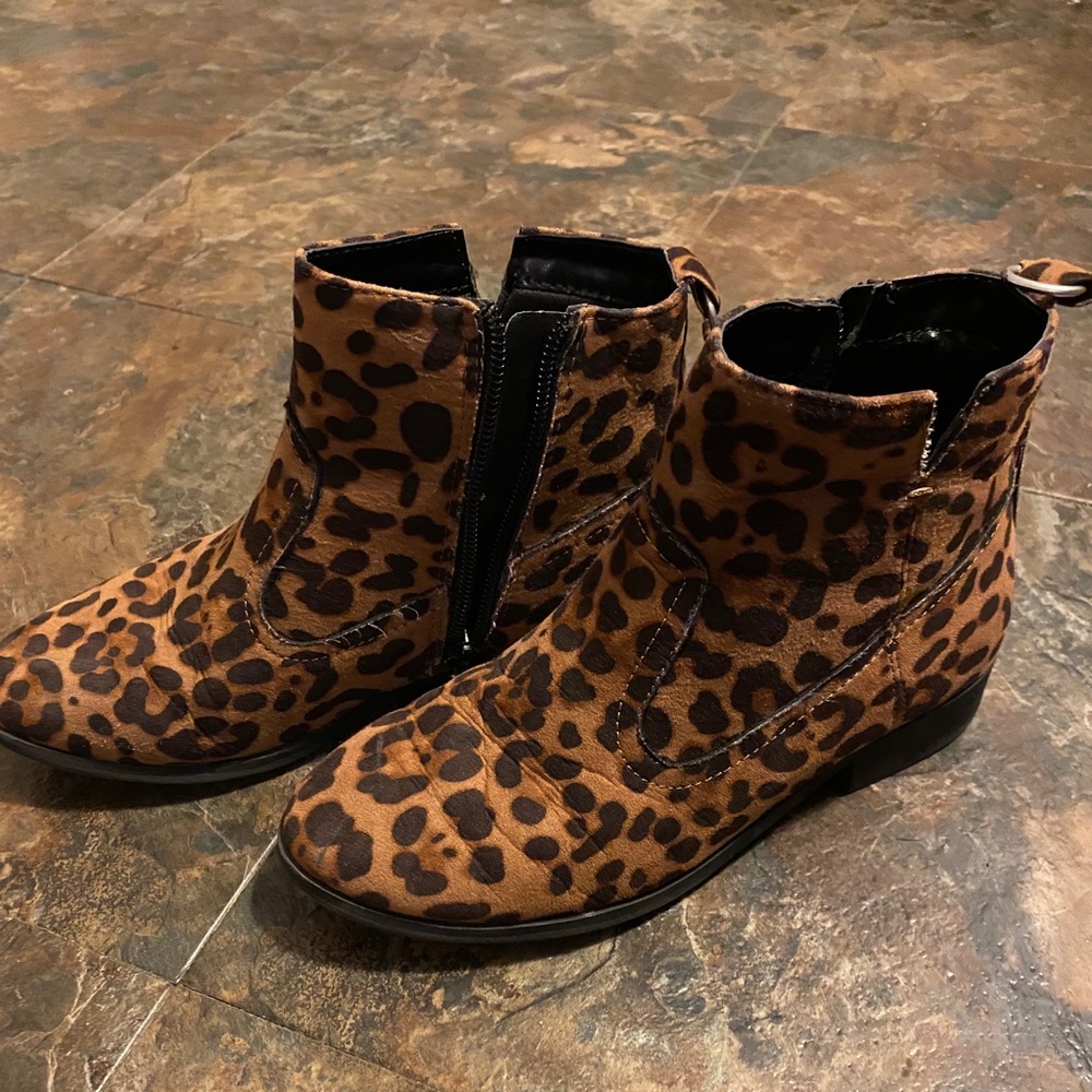 Girls Boots